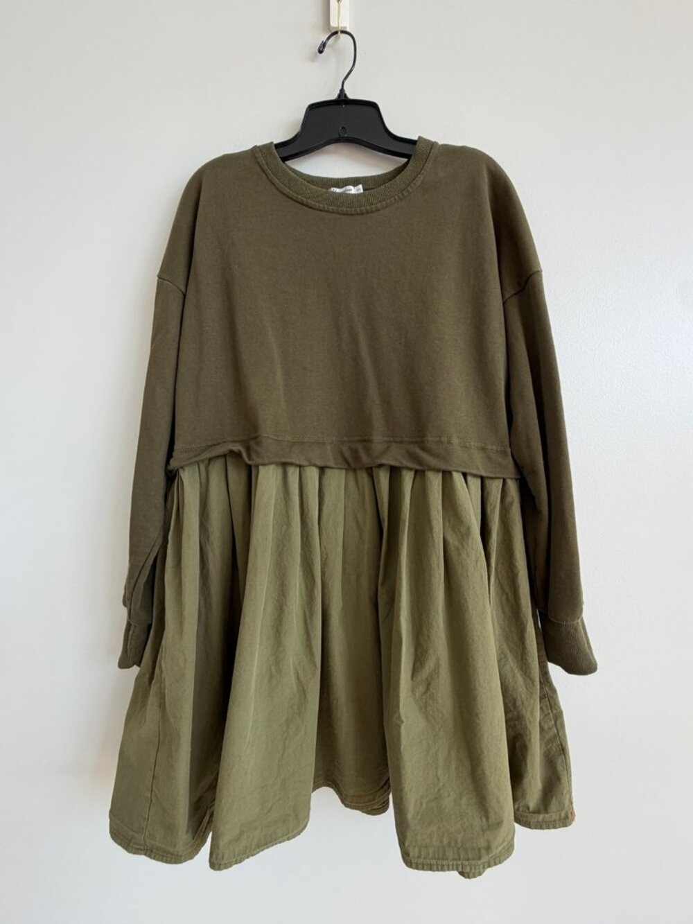 Ugerlov Olive Green Sweatshirt Poplin Bubble Dress Heart Detail Size S NWOT